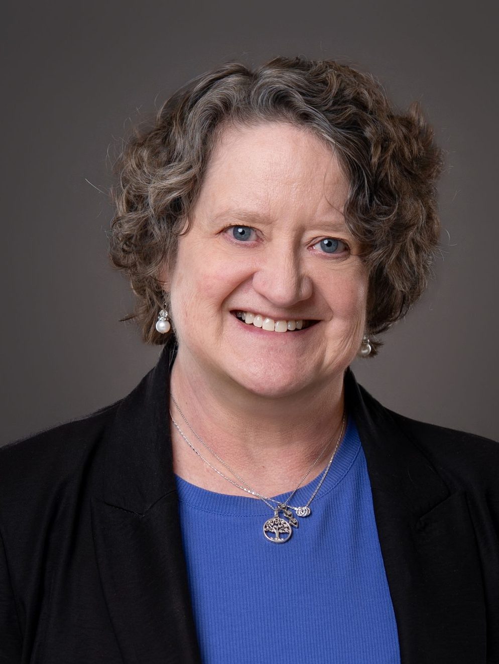 Headshot of Deborah Donnelly